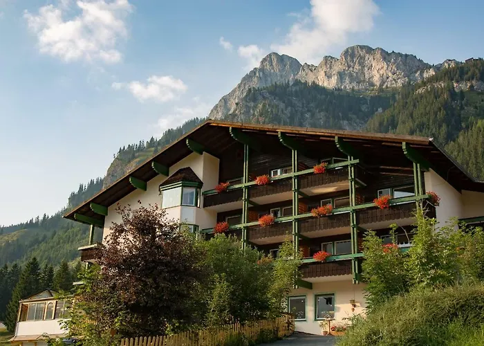 Berghof 3* Nesselwängle