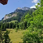 Berghof فندق